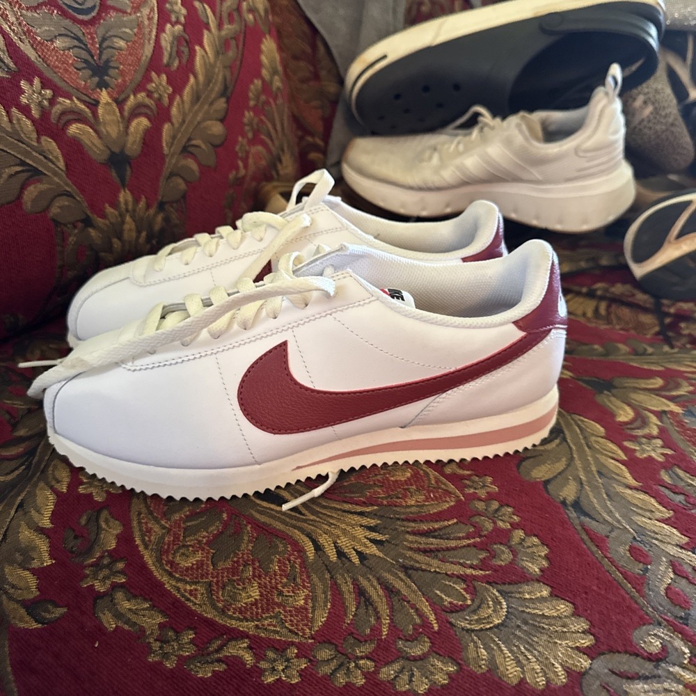 Nike Cortez Women's Size 9 Sneakers White Red Stardust Leather
